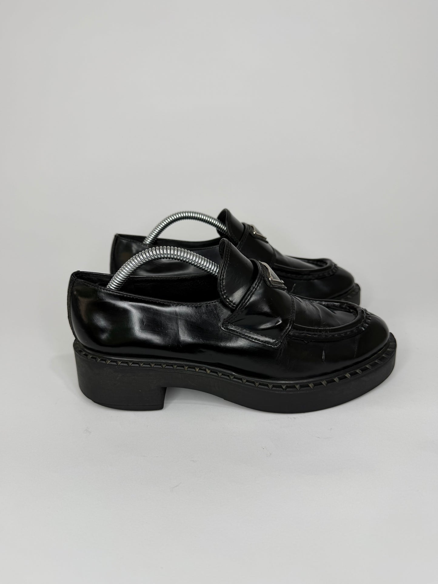 PRADA Vernice Metal Triangle Logo 50mm Loafers Size 35 EU/5 US/ 2UK