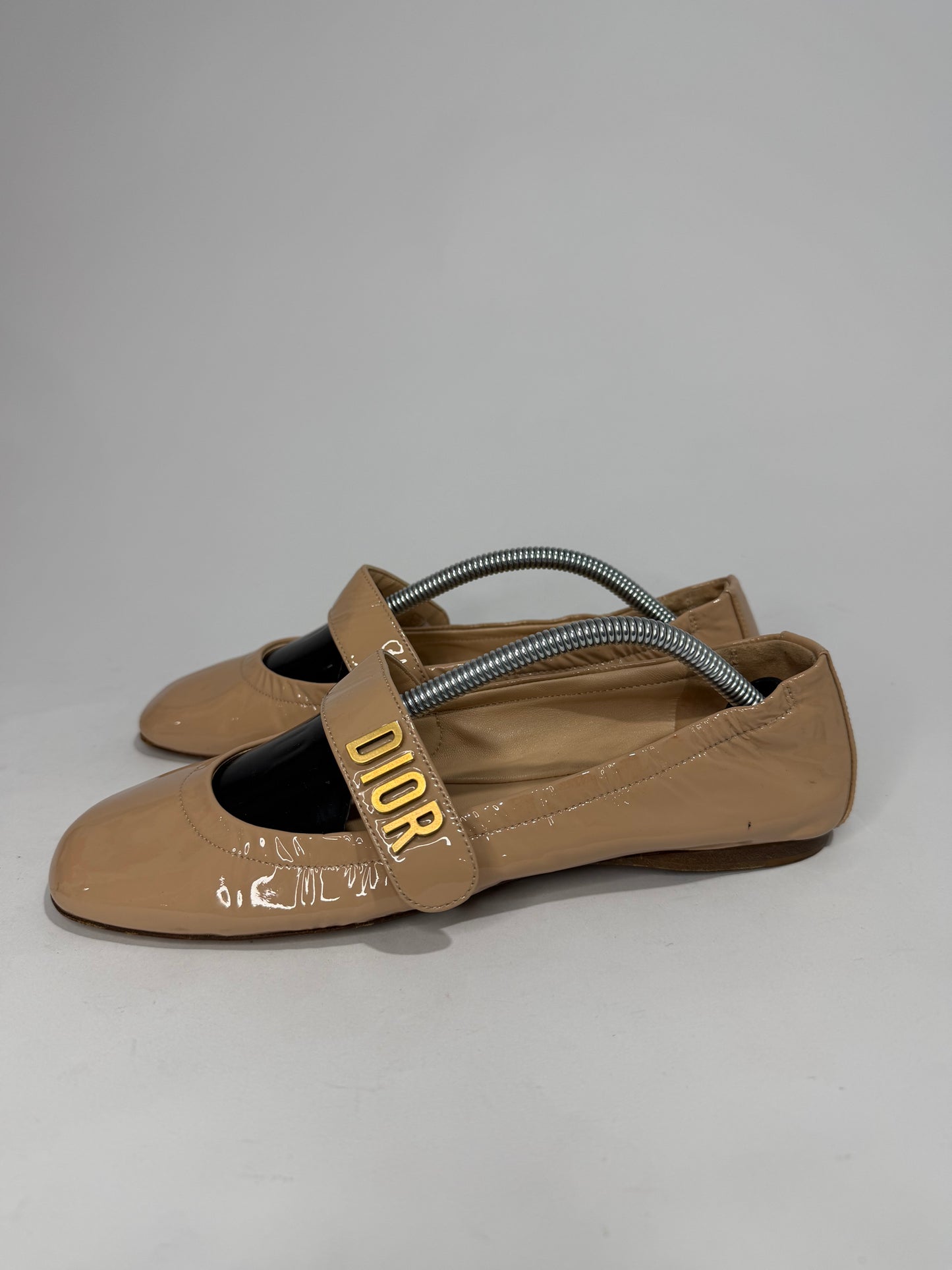 Christian Dior
Patent Leather Mary Jane Flats Size 36.5 EU/ 6.5 US