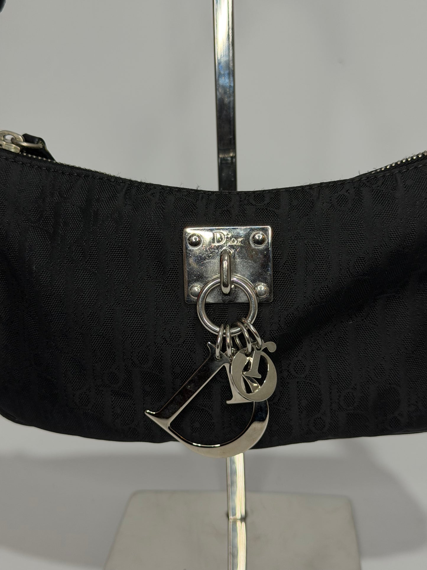 Christian Dior
Lovely Diorissimo Charm Pochette
