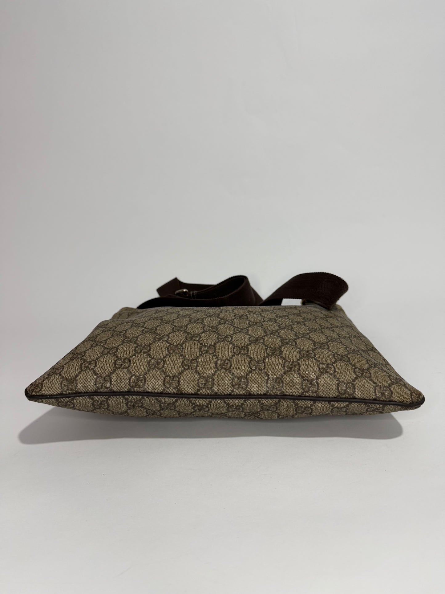 Gucci
GG Supreme Messenger Bag