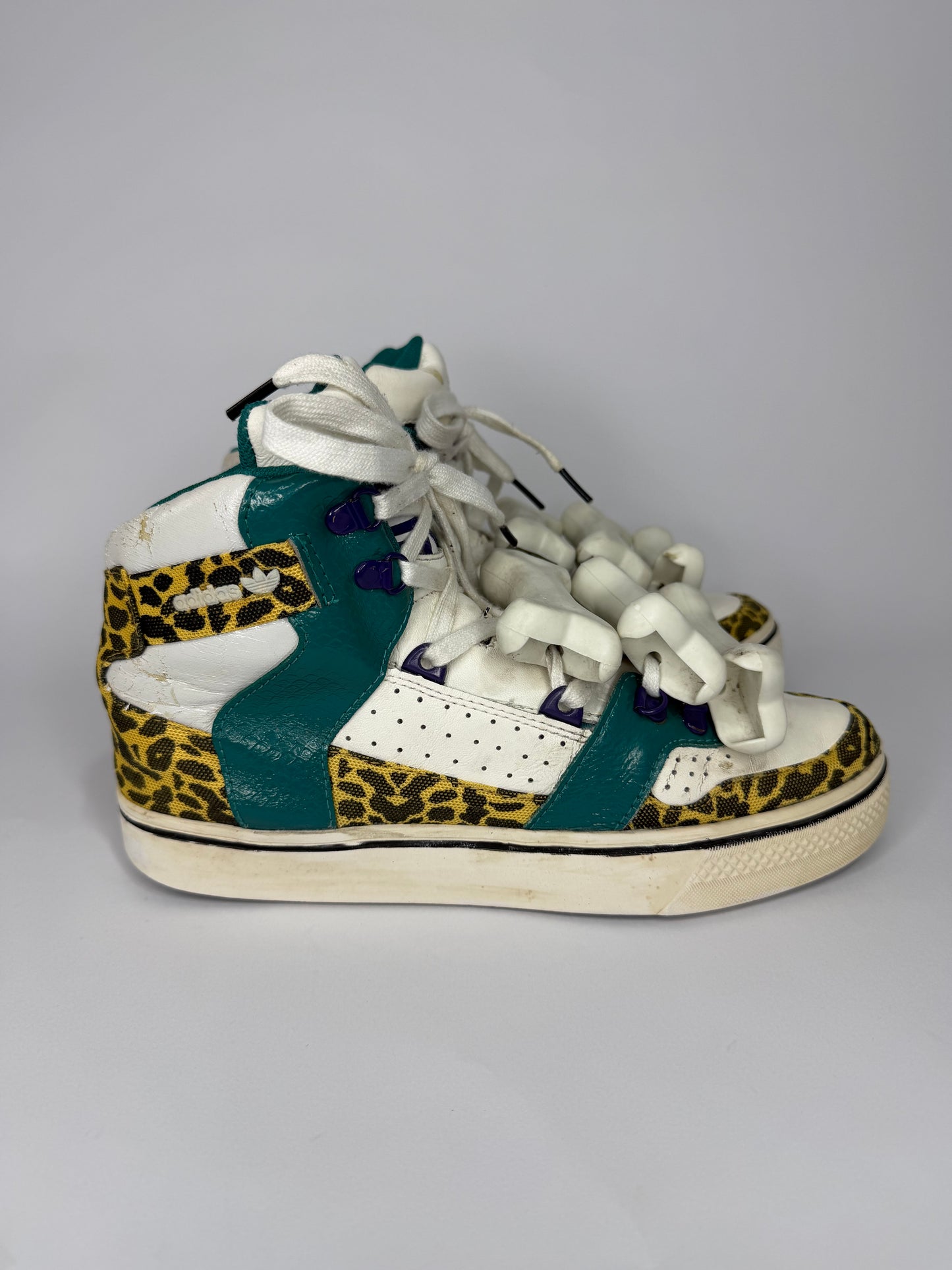 Adidas Originals Jeremy Scott JS Bones Leopard Print High-Top Sneakers White/Teal – Men’s US 8.5 / EU 42