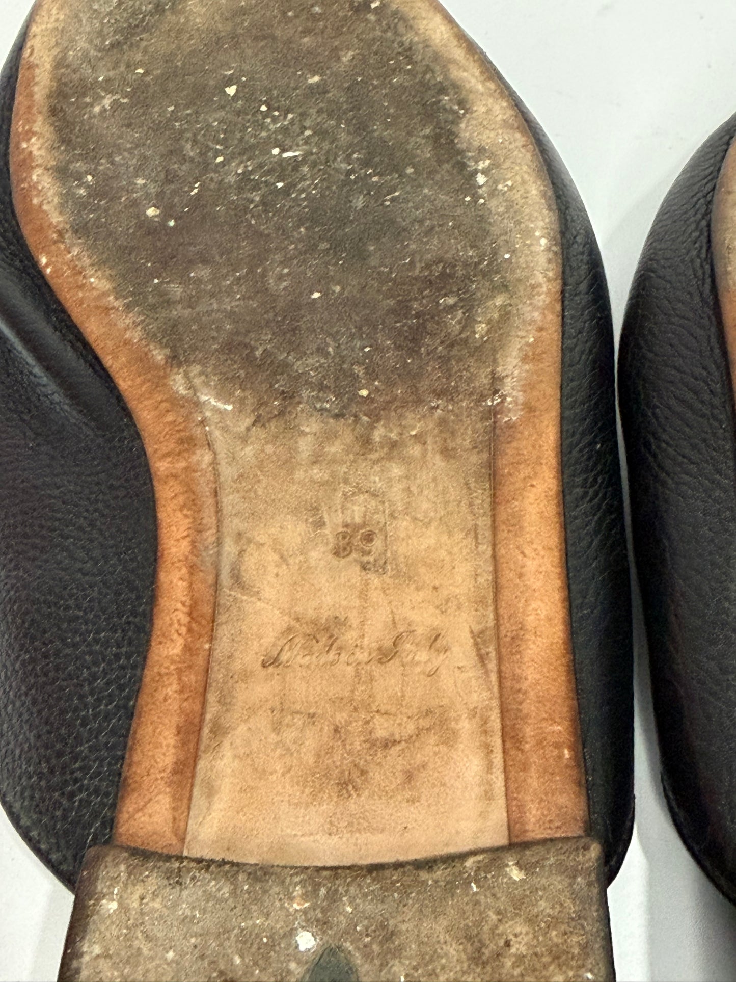 Louis Vuitton Black Leather LV Capri Open Loafer Mules Size 39 EU/ 9 US/ 6 UK