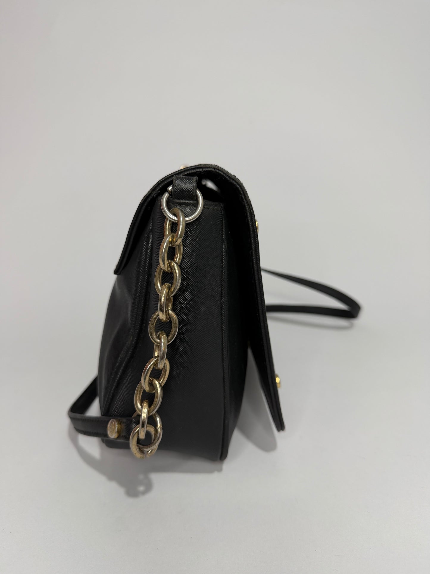 Vivienne Westwood London Black Logo Flap Shoulder Bag Crossbody Gold Chain