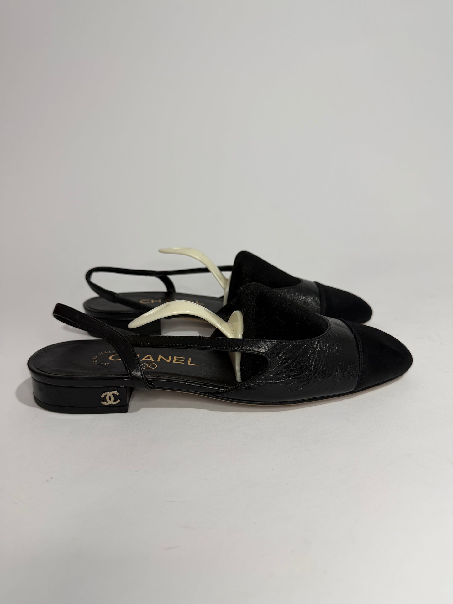 Chanel Black Leather And Patent Cap Toe Slingback Flats Size
