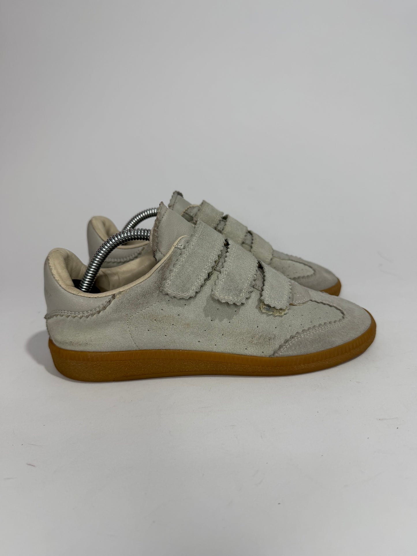 ISABEL MARANT
Beth suede sneakers Size 37 EU/ 7 US/ 4 UK