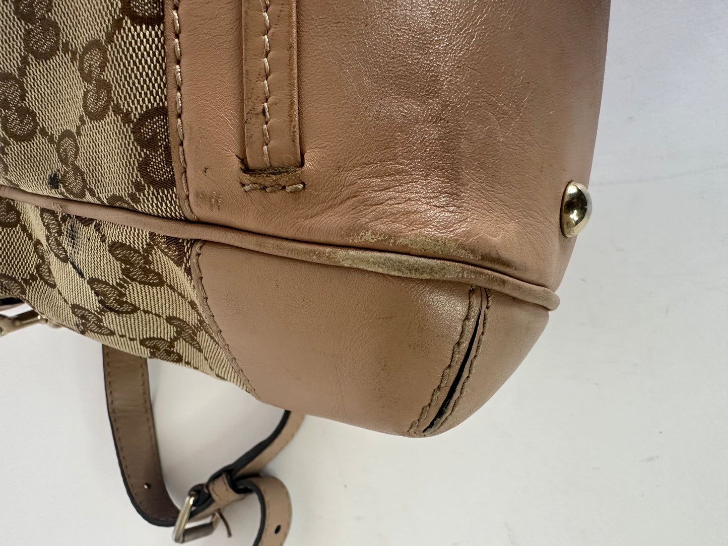 GUCCI
Monogram Mayfair Tote Off White