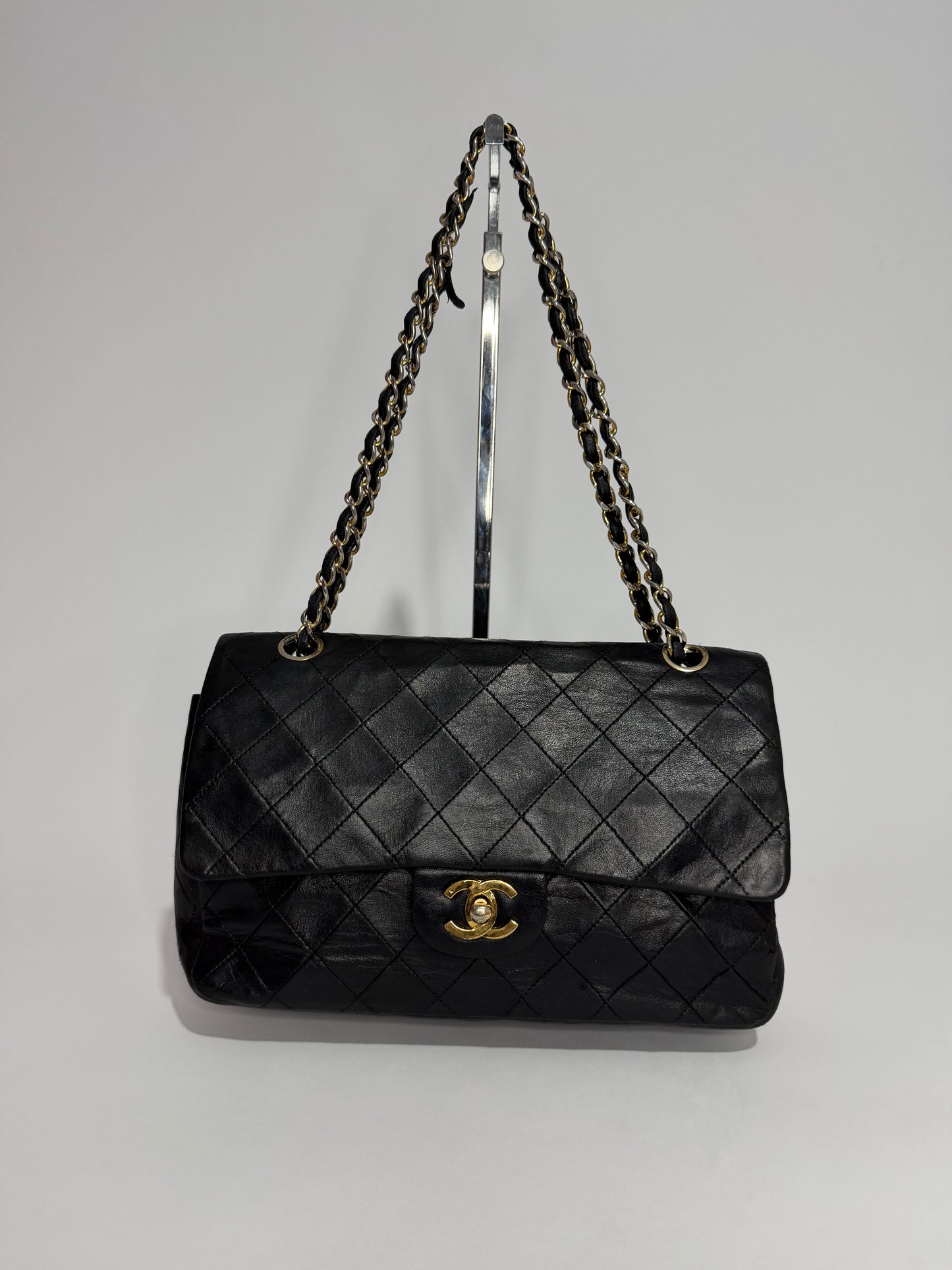 Chanel Black Vintage Lambskin Medium Classic Flap Bag