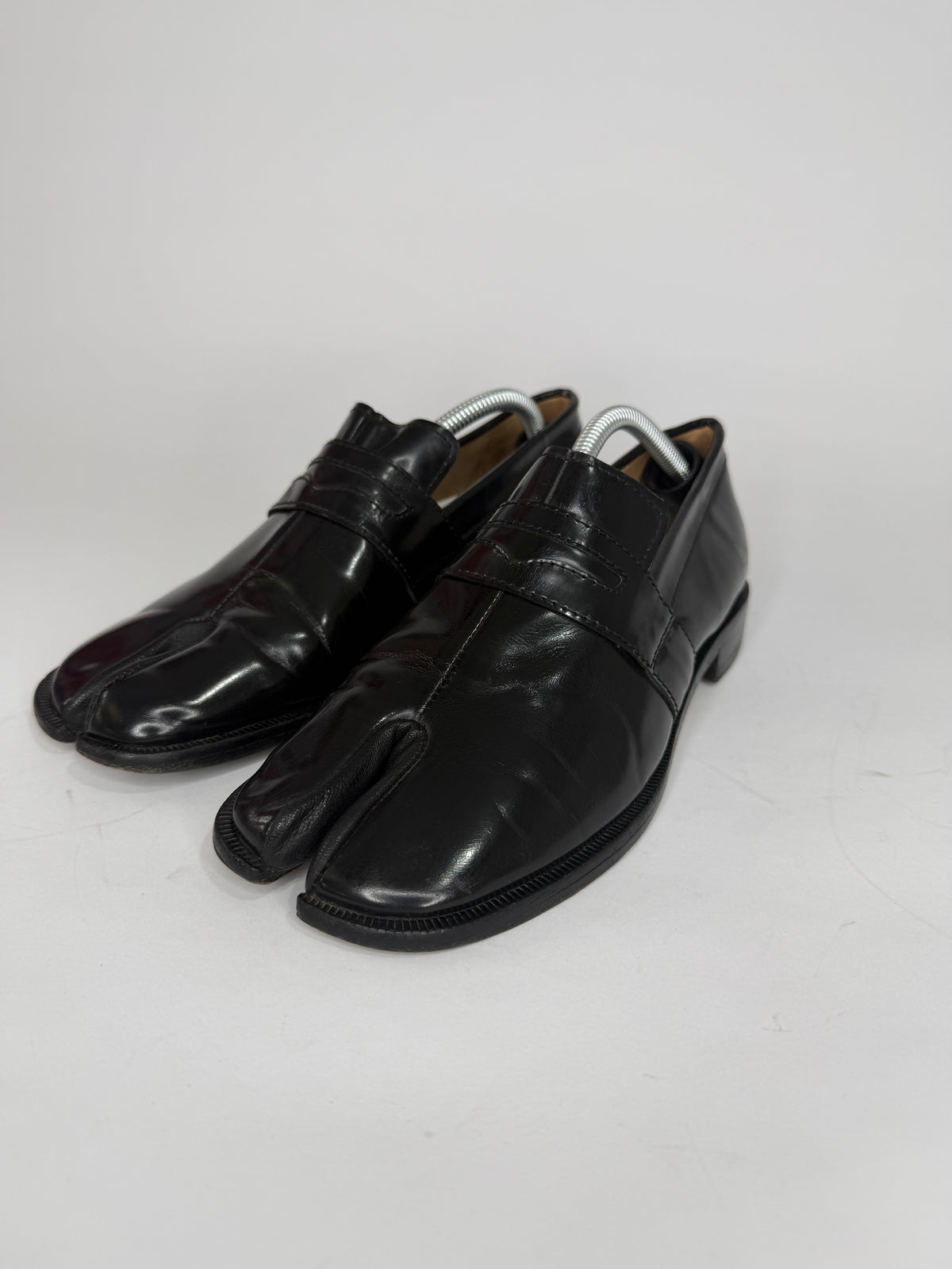 Maison MargeilaTabi split-toe loafers Size 39 EU/ 9 US/ 6 UK