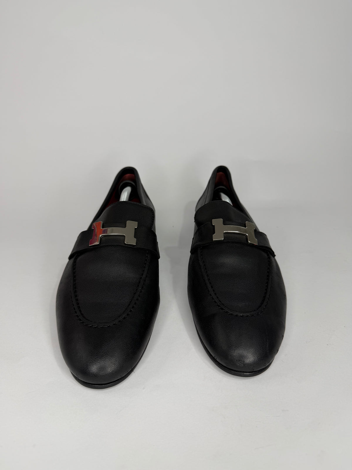 Hermès
Paris H Logo Loafers
Women's Size 39 EU/ 9 US / 6 UK