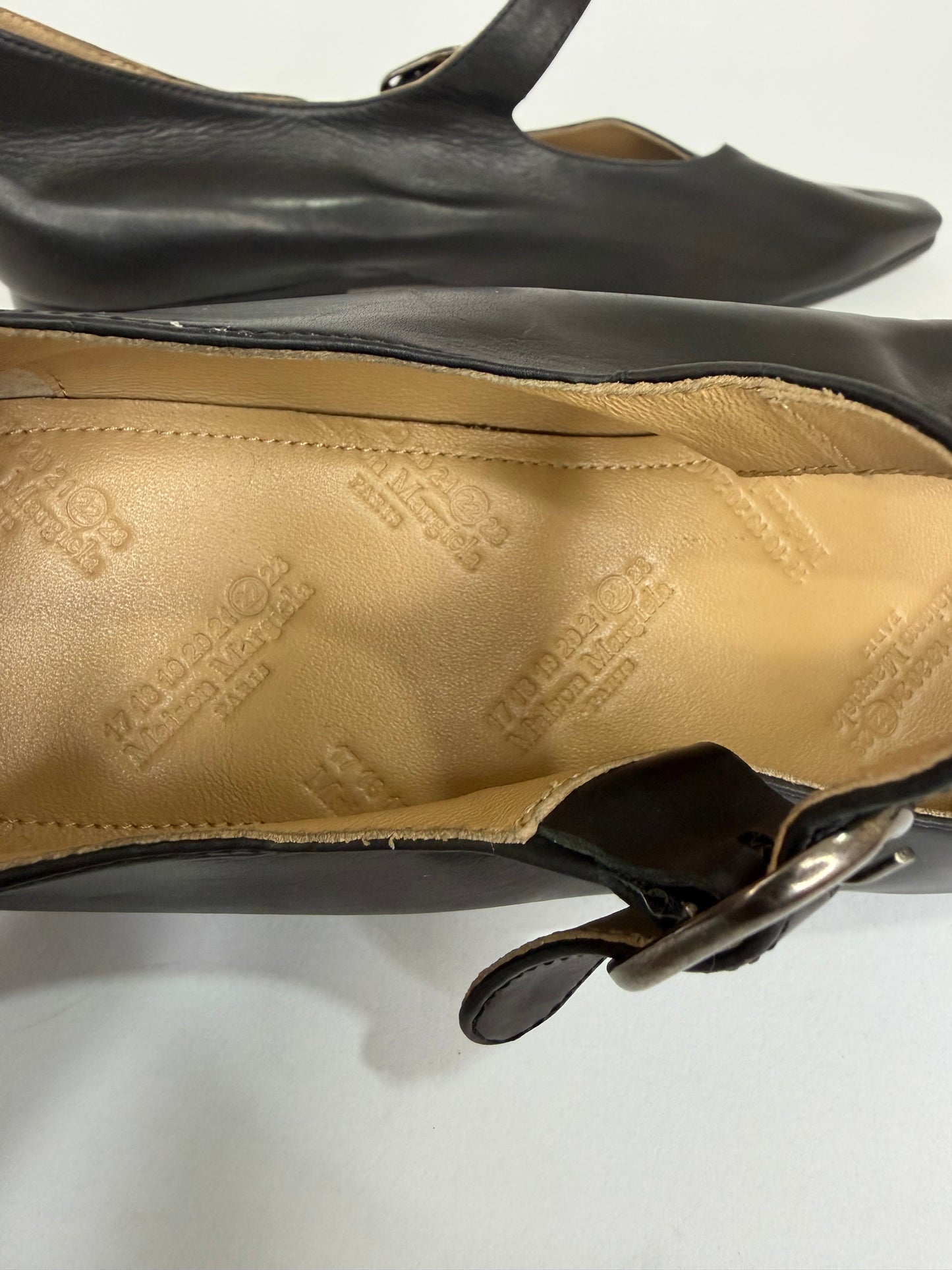 MAISON MARGIELA 
Hyperion Mary-Jane Shoes
Size 38 EU/ 8 US/ 5 UK