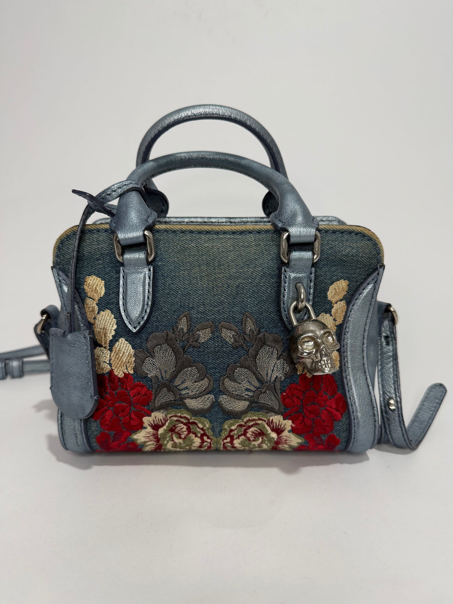 ALEXANDER MCQUEEN
Denim Floral Embroidered Small Skull Padlock Zip Around Tote Blue Multicolor