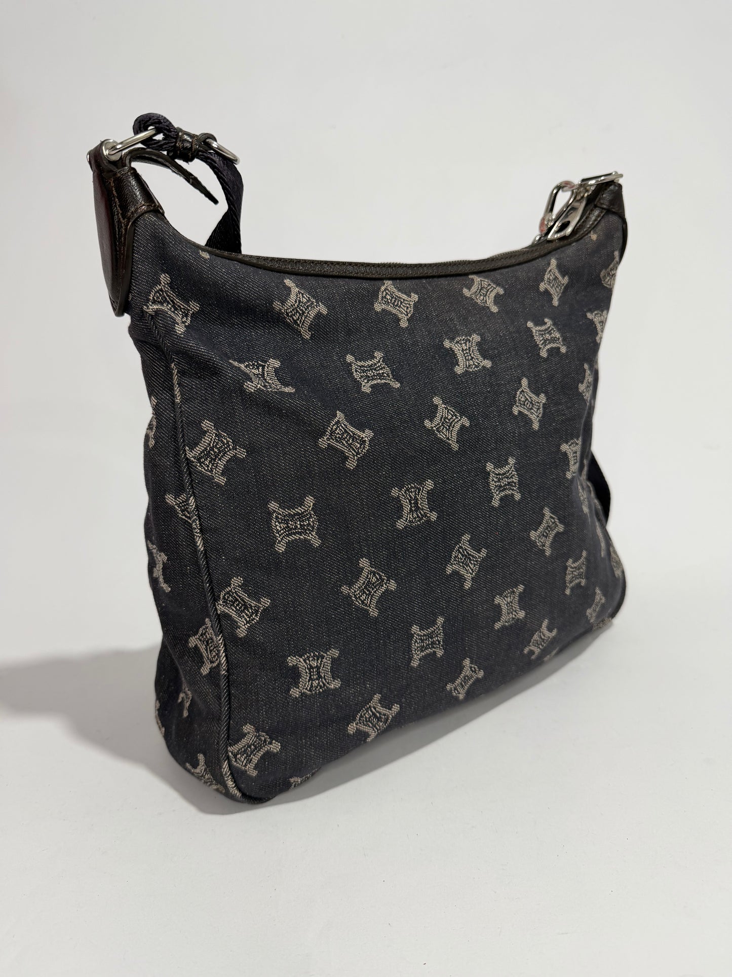 Celine
Triomphe Messenger Bag Large Vintage