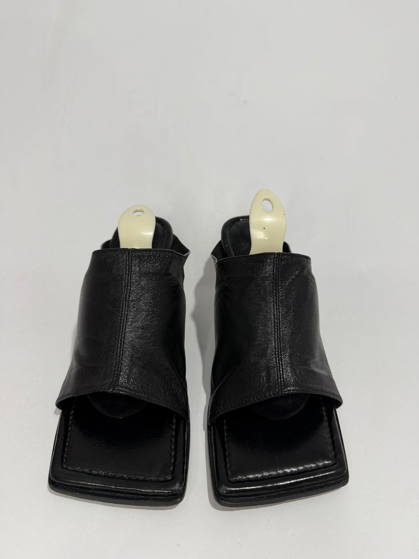 Bottega Veneta Black Leather Square Toe Stretch Mules Gold Sculptural Heel EU 36