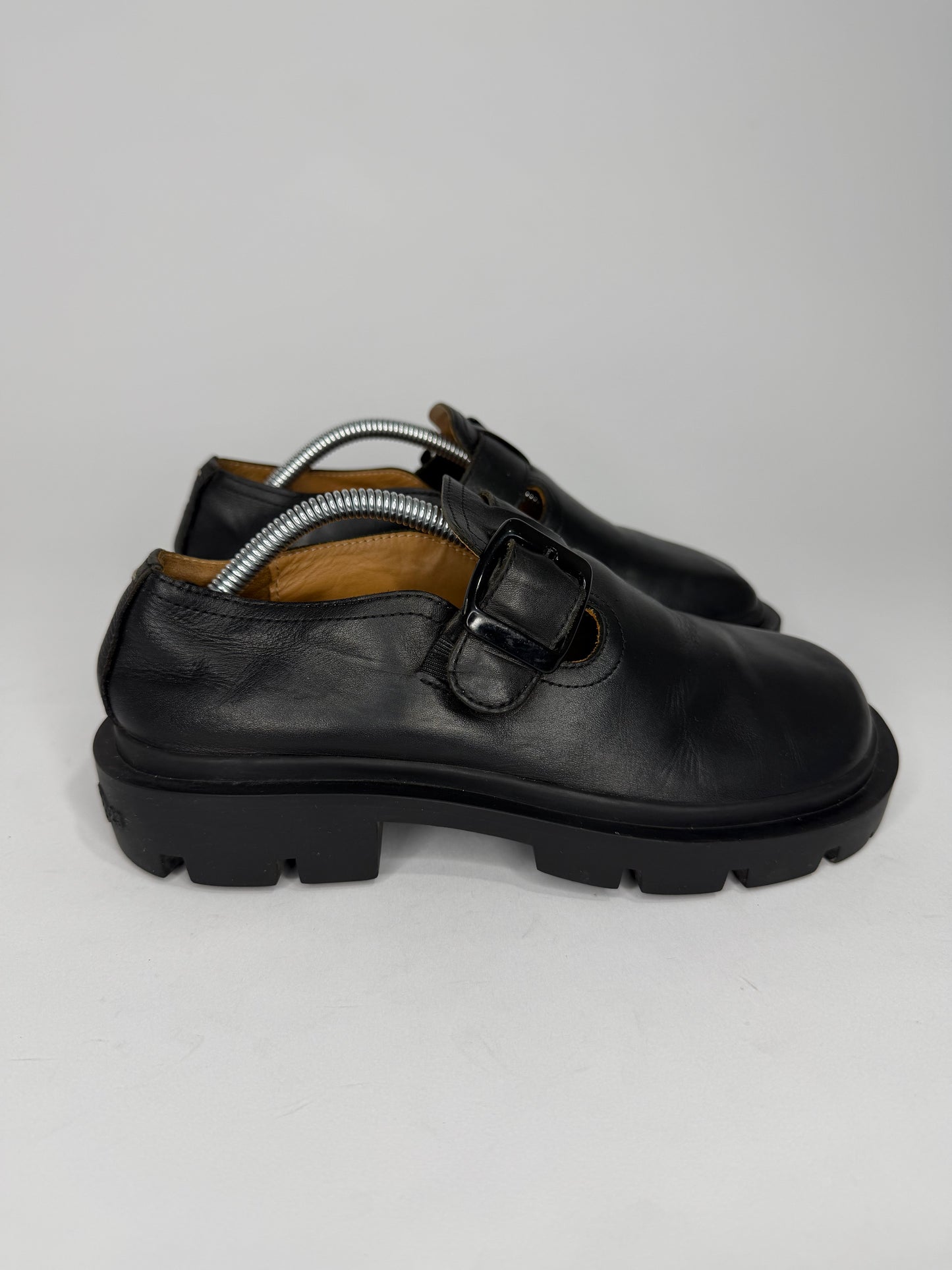 Maison Margiela
Ivy leather loafers Size 36 EU/ 6 US/ 3 UK