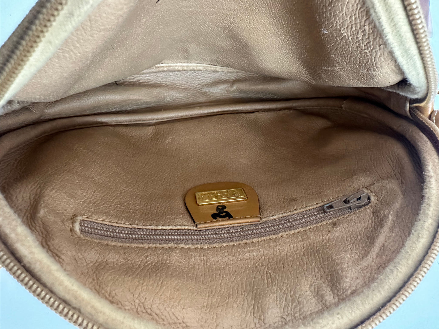 Gucci
Micro GG Monogram Crossbody Bag Vintage