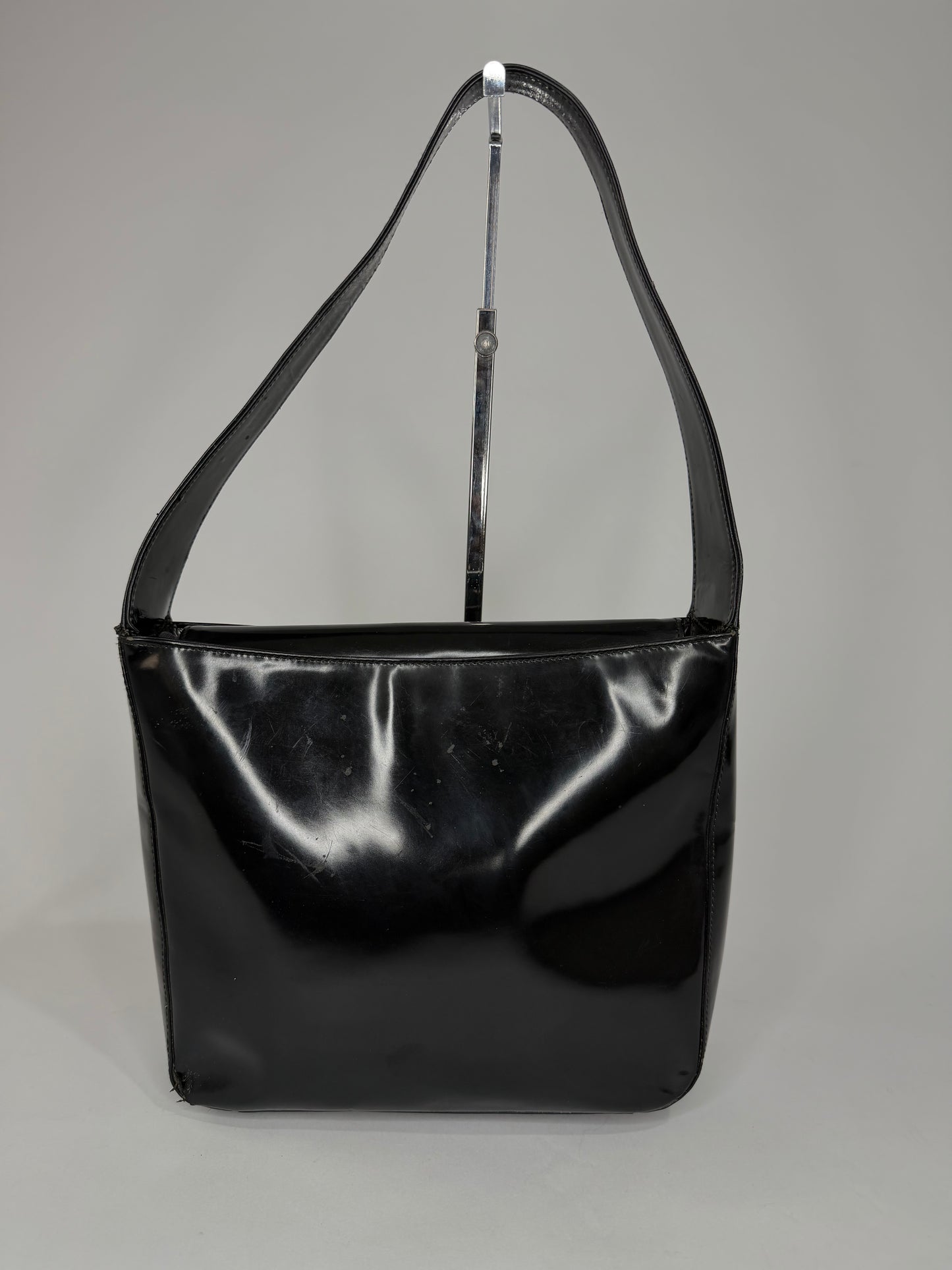 Gucci
Interlocking G Top Handle Bag
