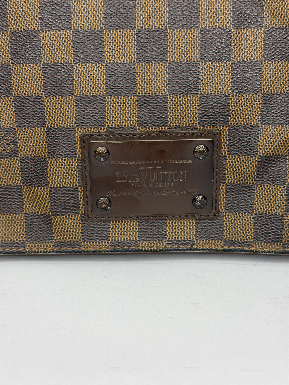 LOUIS VUITTON
Damier Ebene Brooklyn GM