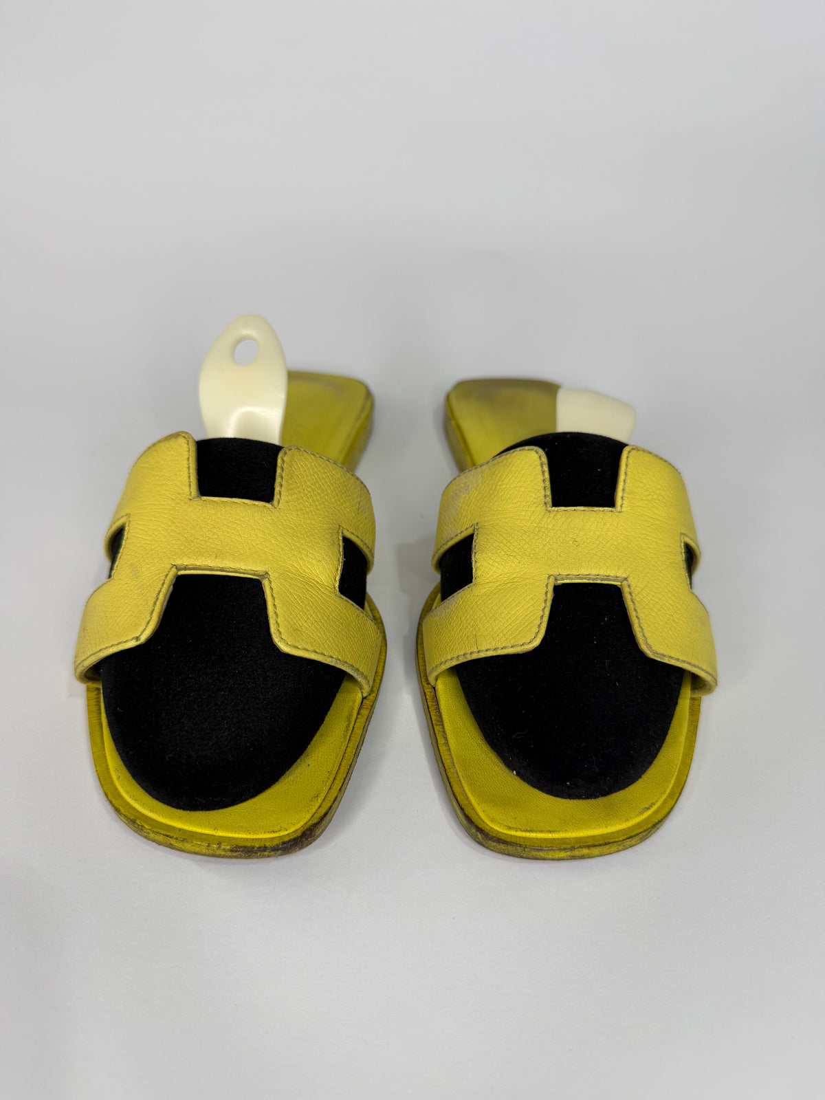 HERMES Yellow Box Calfskin Oran Sandals 37.5 EU/ 7.5 US / 4.5 UK