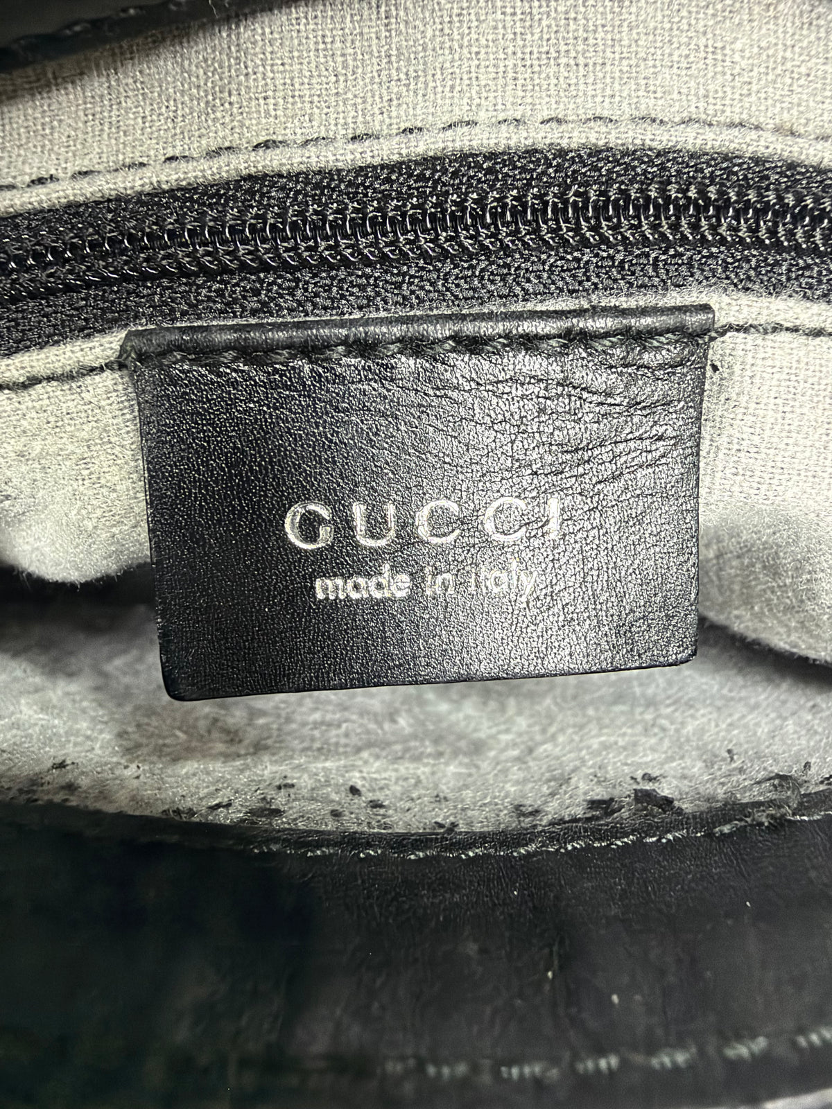 Gucci
Leather Shoulder Bag Vintage