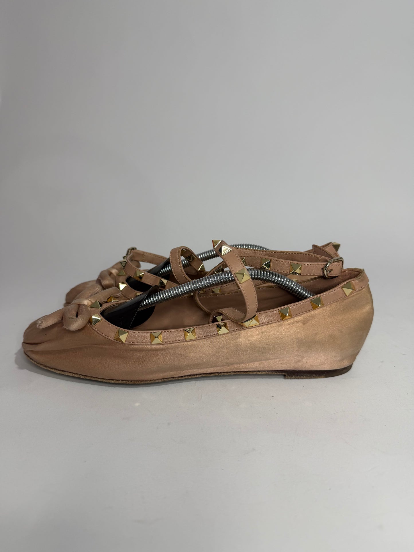 Valentino Garavani Rockstud Satin Ballet Flats Nude Size 39 EU/ 9 US
