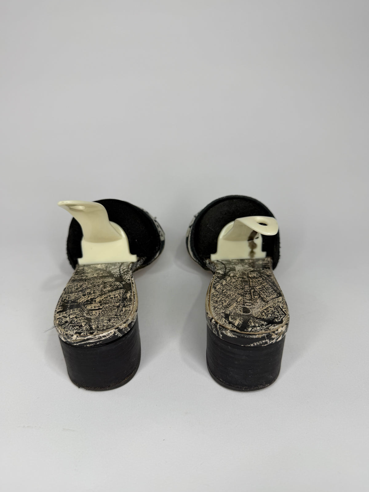 CHRISTIAN DIOR
Canvas Lurex Embroidered Dway 40mm Slide Sandals Size 36 EU/ 6 US / 3 UK