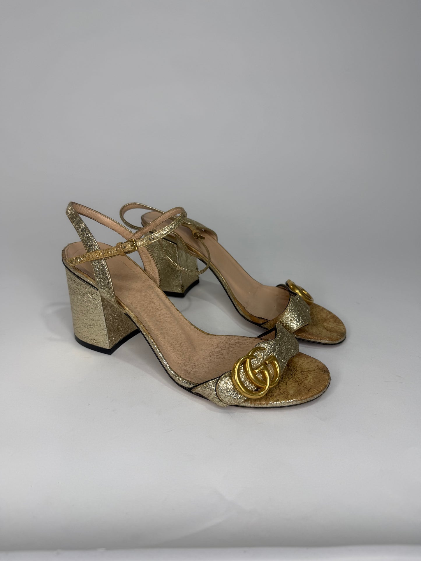 Gucci Metallic Gold Crinkled Leather GG Marmont Ankle Strap Sandals Size 39 EU/ 9 US/ 6 UK