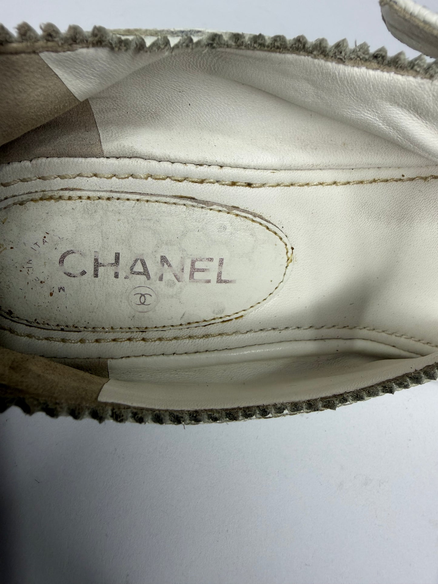 Chanel White/Black Leather CC Mary Jane Flats Size 36 EU/ 6 US/ 3 UK