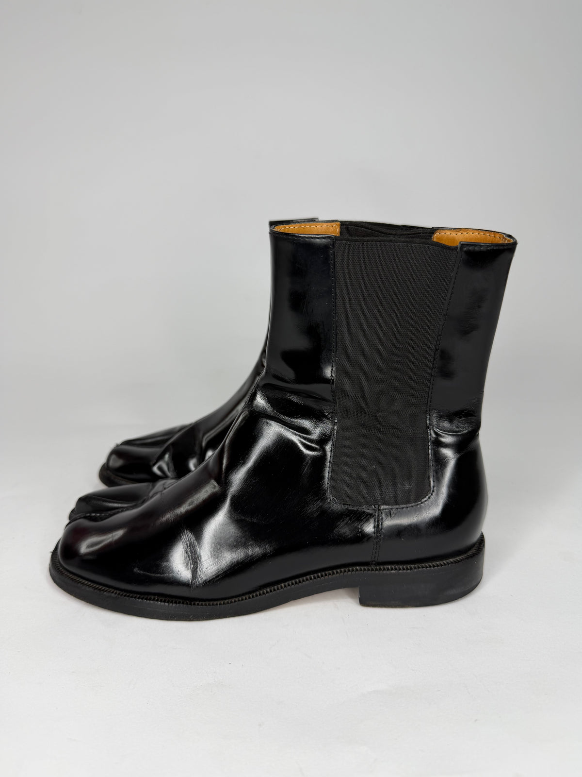 MAISON MARTIN MARGEILA Patent Leather Ankle Chelsea Boots Size 36 EU/ 6 US