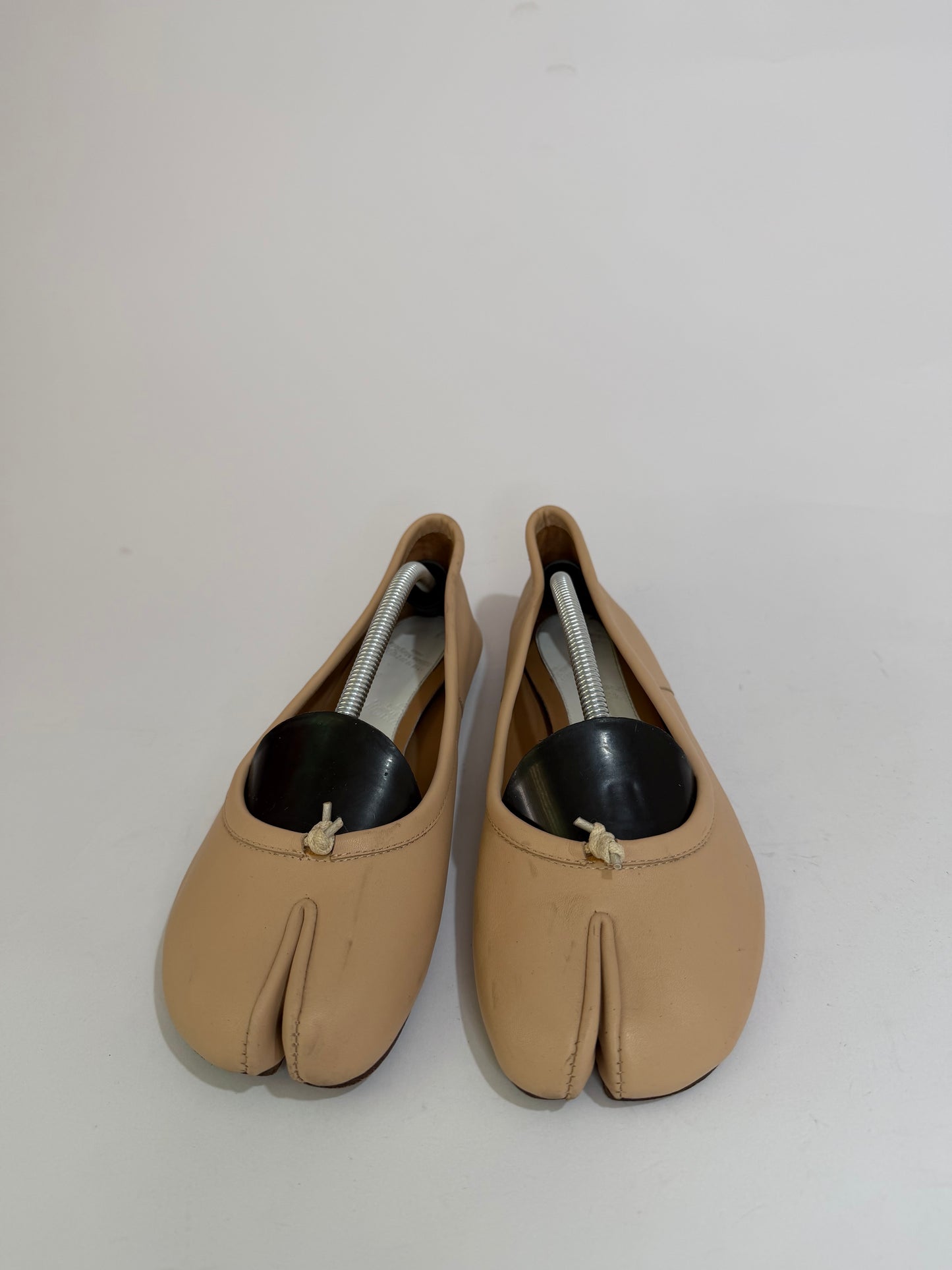 Maison Margiela Tabi Ballet Flats Beige Leather Split-Toe EU 39