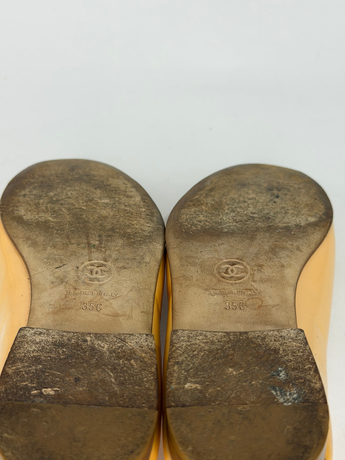 Chanel Yellow Patent Leather CC Bow Ballet Flats Size 35 EU/ 5 US/ 2 UK