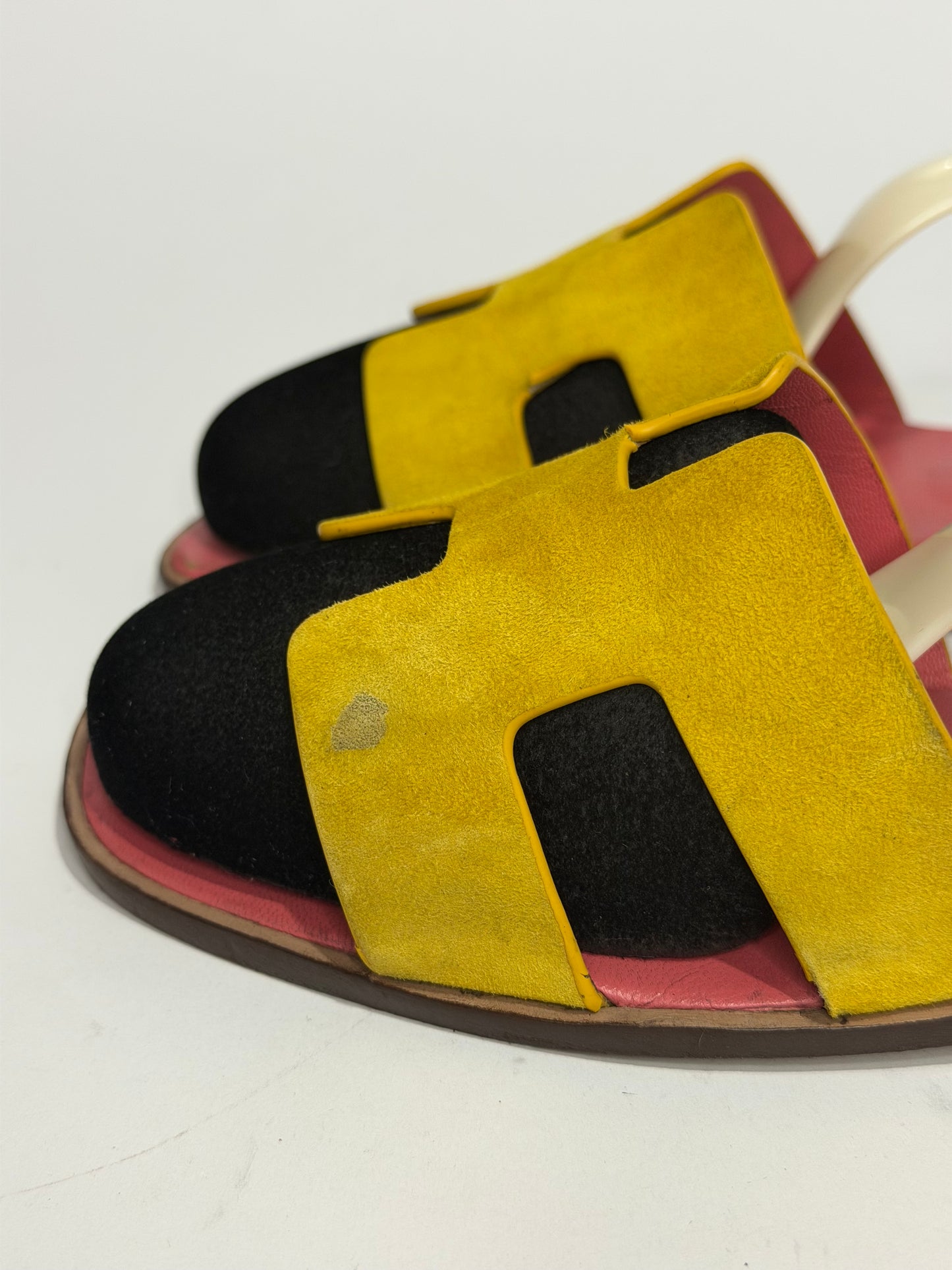 Hermes Yellow Suede Oran Flat Slides Size 39EU/ 9 US/ 6 UK