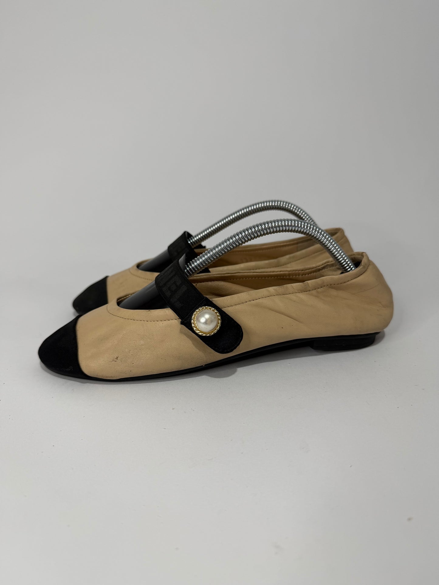 CHANEL Beige & Black Leather Mary Jane Cap Toe Ballet Flats Pearl Button Size EU 36