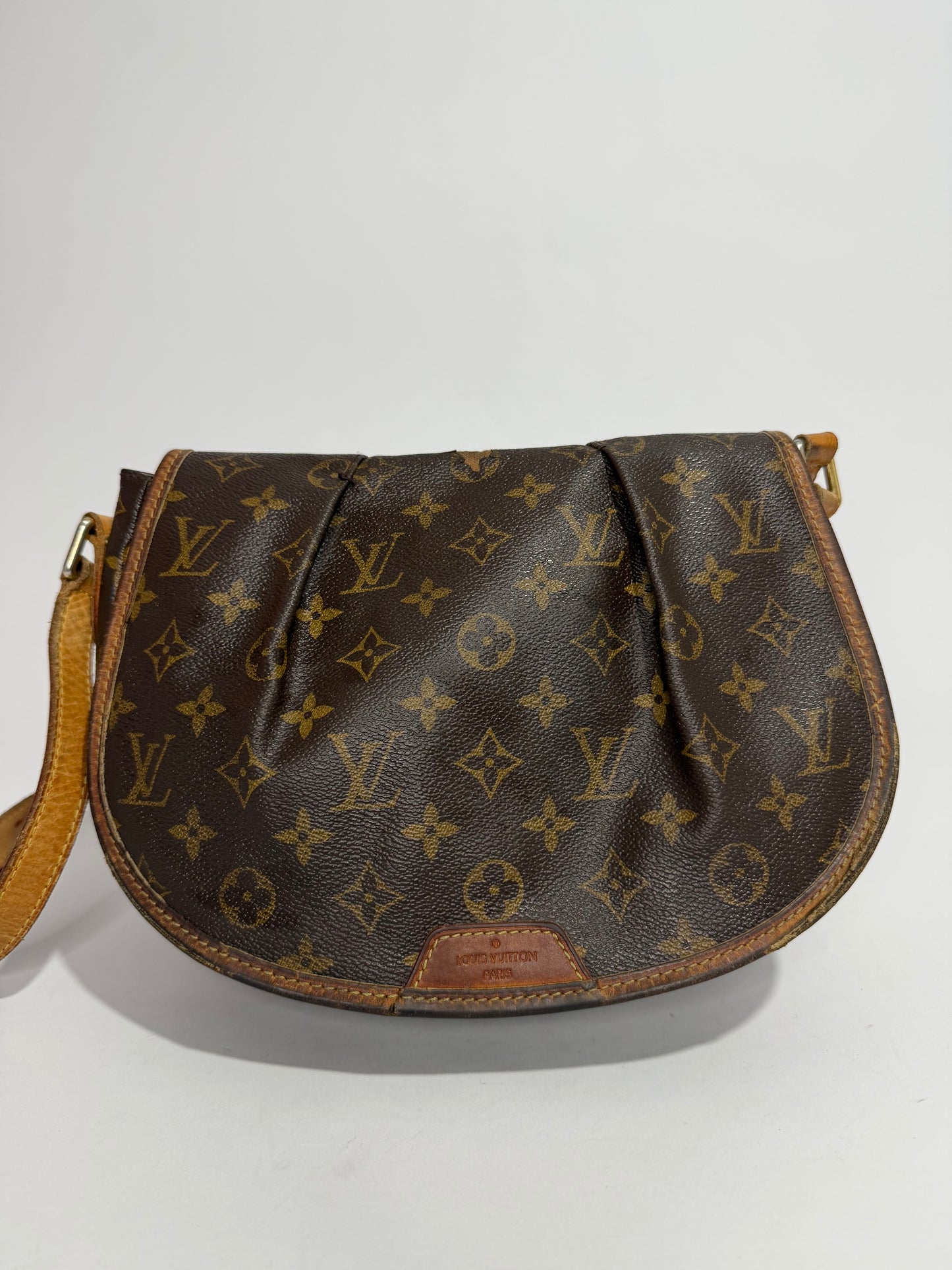 Louis Vuitton
Monogram Menilmontant PM