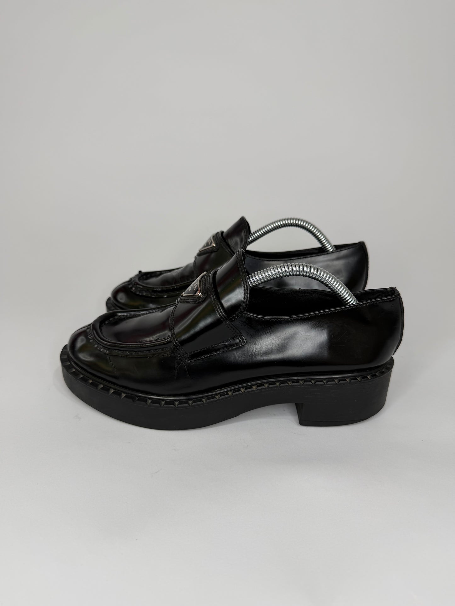 PRADA Vernice Metal Triangle Logo 50mm Loafers Size 35 EU/5 US/ 2UK