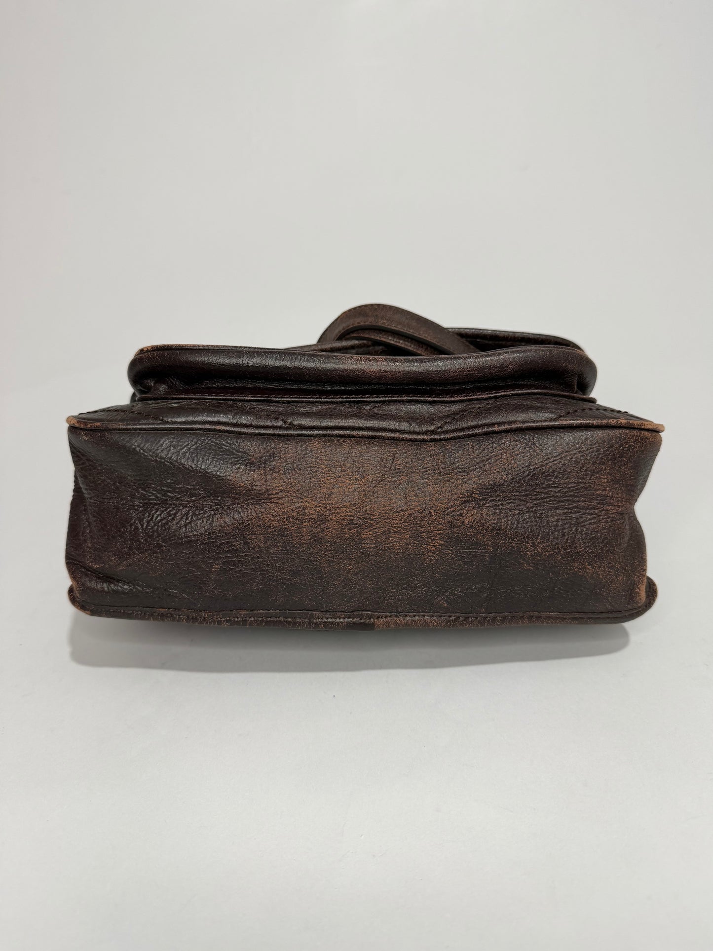 SAINT LAURENT
Crinkled Calfskin Matelasse Monogram Medium Niki Chain Satchel Brown