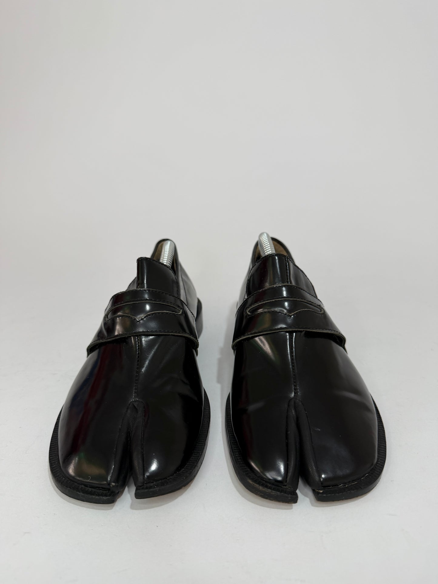 Maison Margiela Tabi Split Toe Patent Leather Loafers Black Size 36 EU/6 US