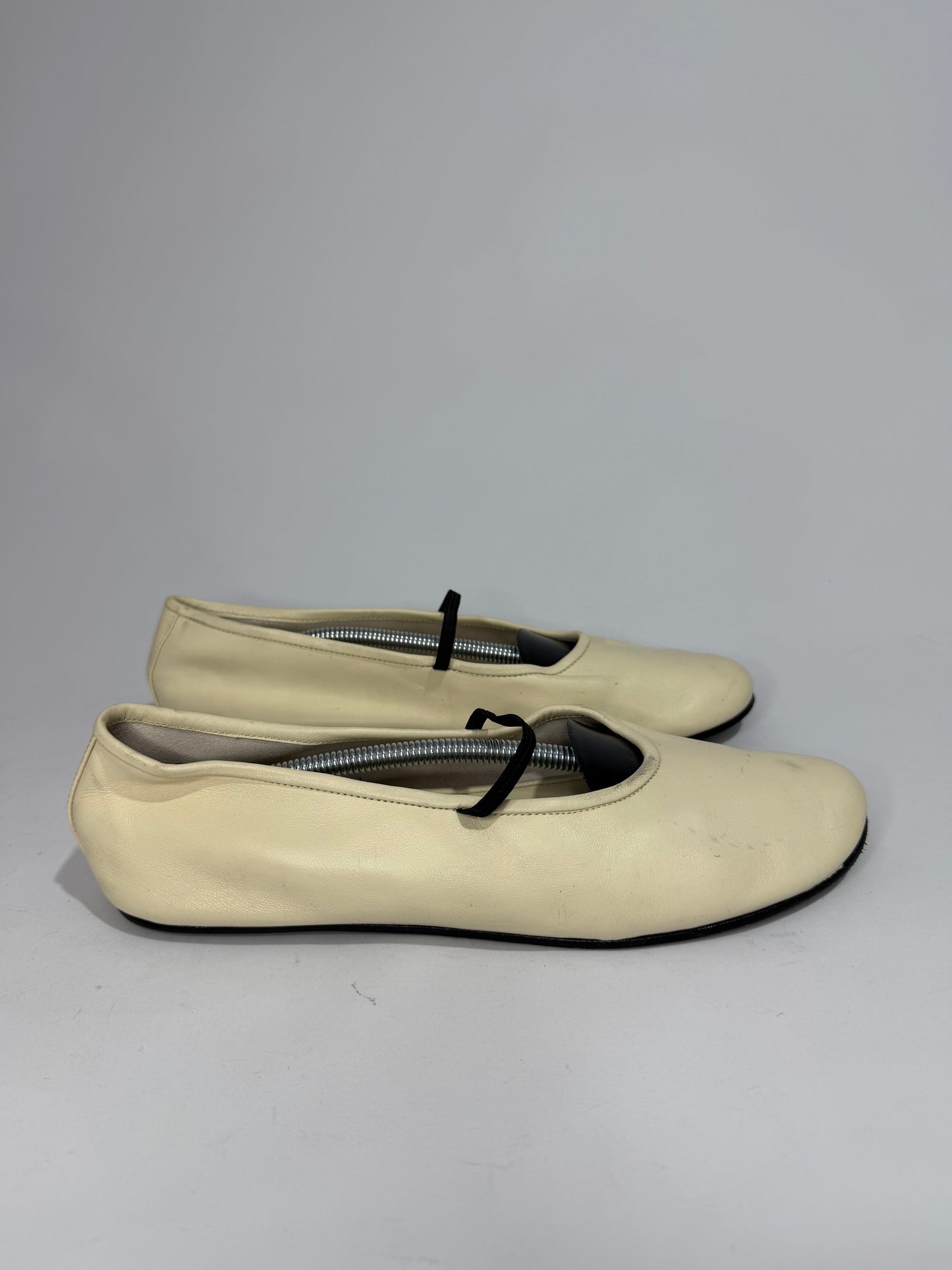 The Row Off White Leather Elastic Ballet Flats Size 40 EU/ 10 US