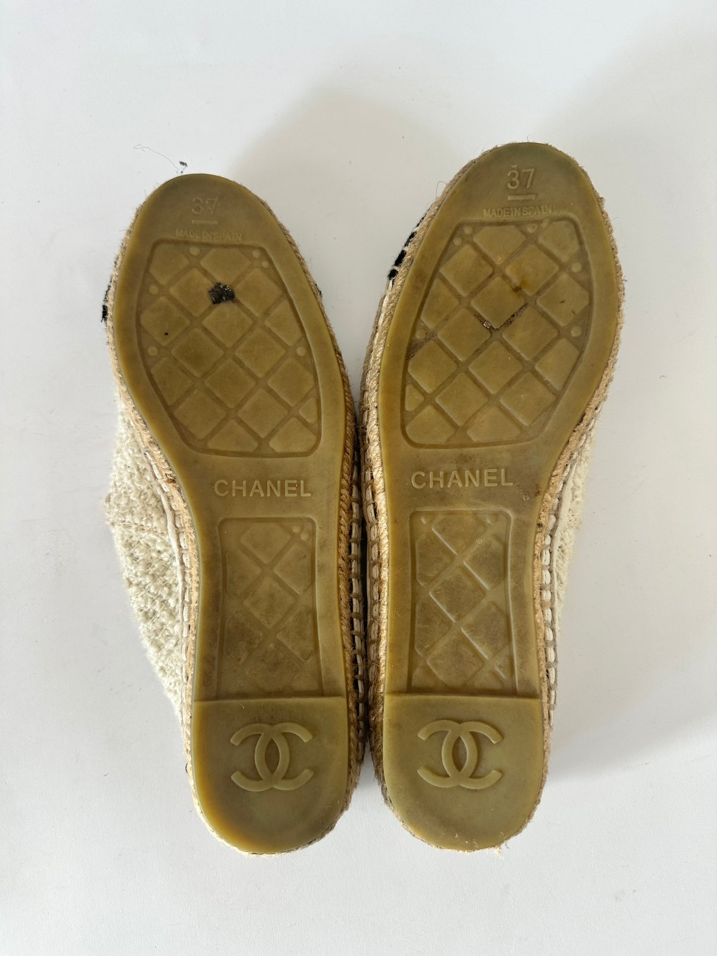 Chanel Off-White/Black Fabric CC Cap-Toe Espadrilles Flats Size 37 EU