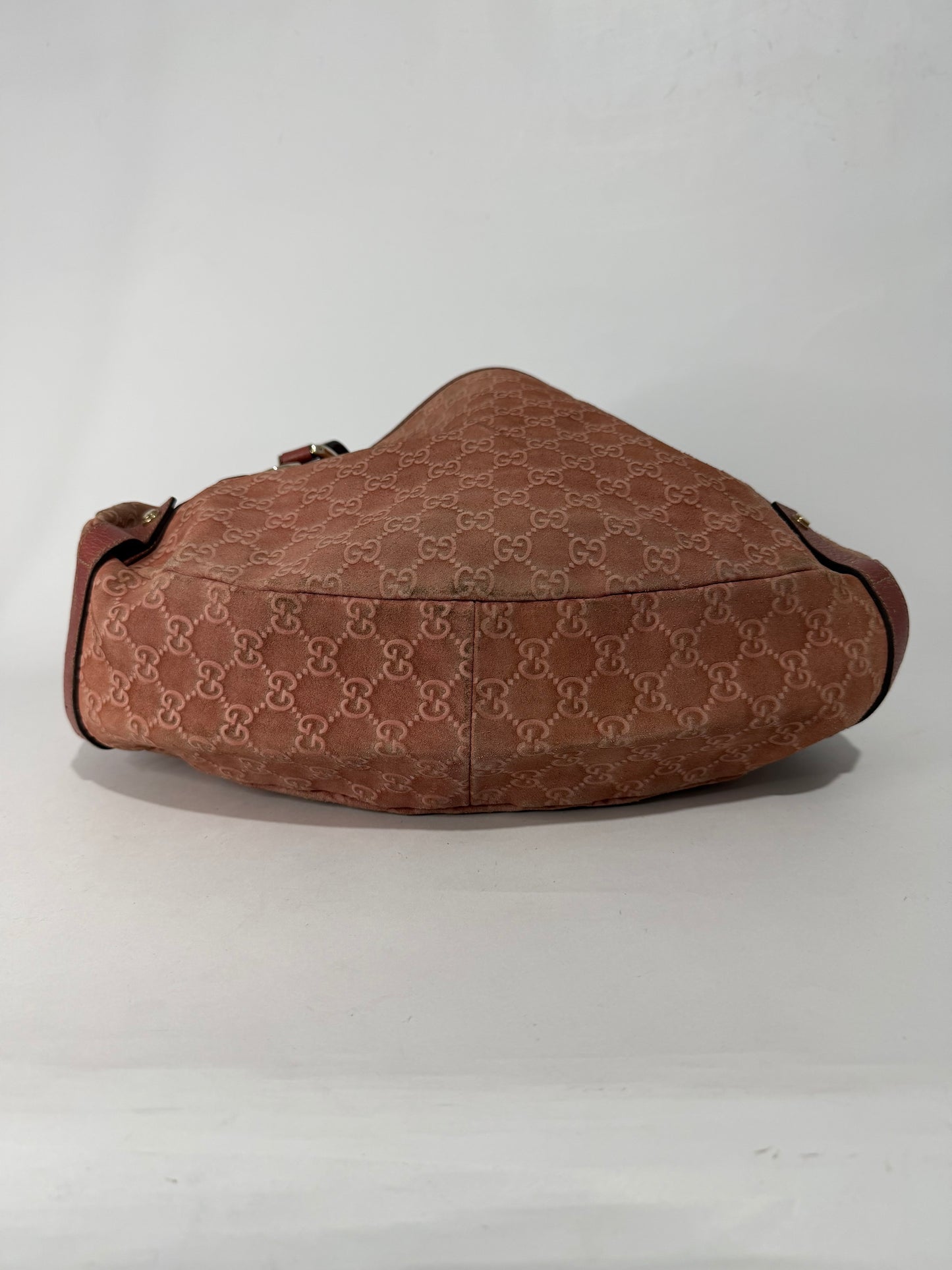 Gucci
GG Suede Medium Abbey Shoulder Bag