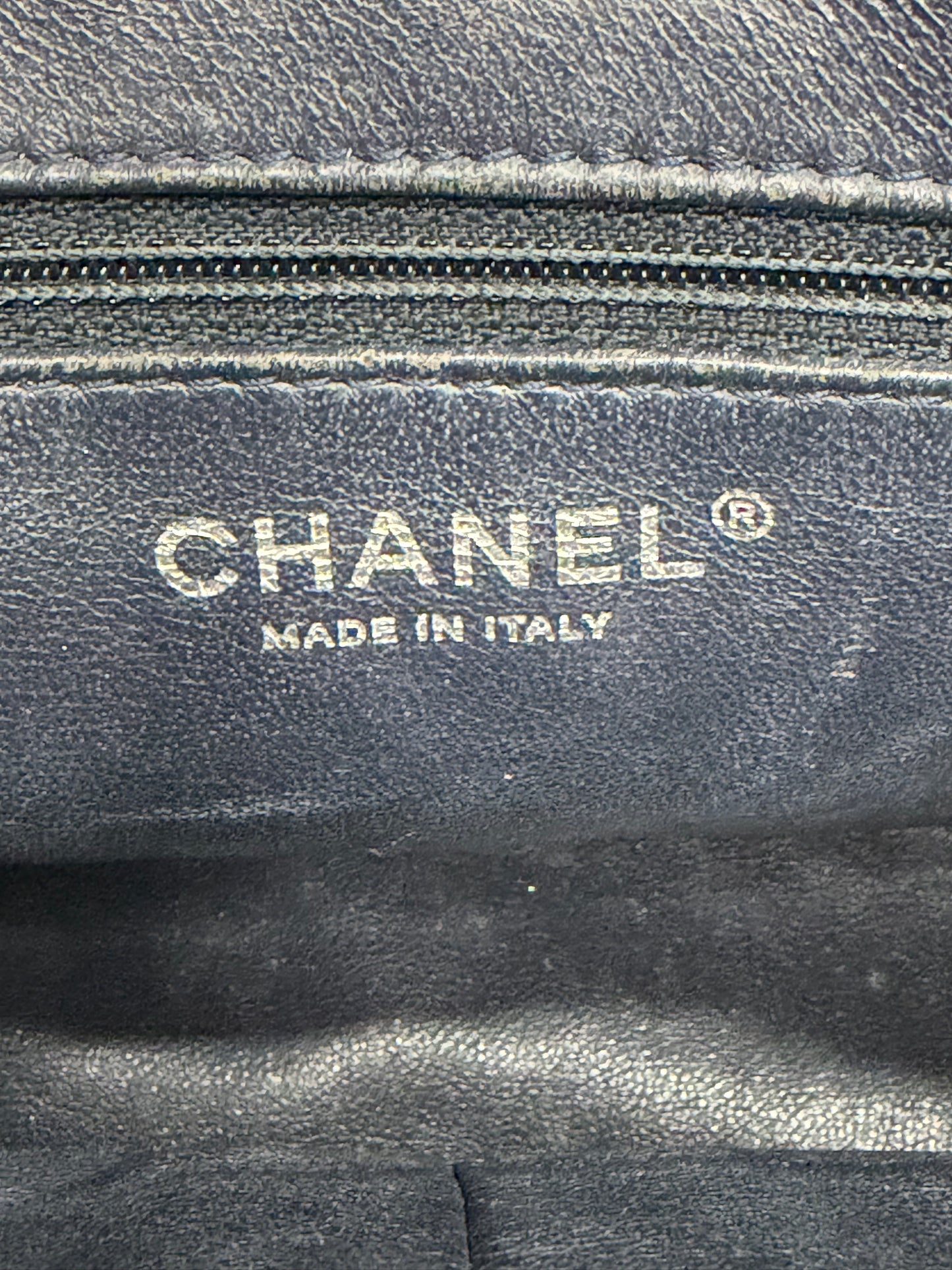 CHANEL
Pink Caviar And Quilted Lambskin Leather CC Break Camera Case Bag