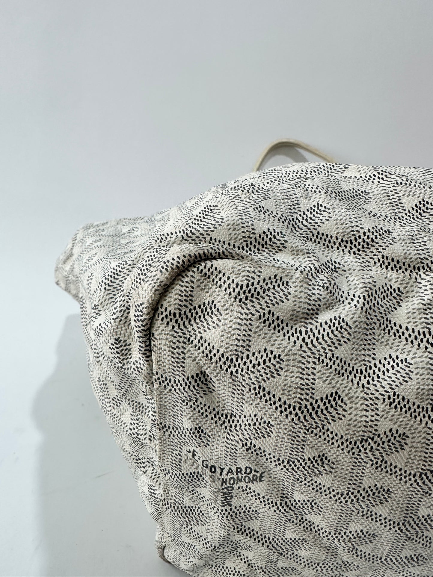 GOYARD Saint Louis GM White.