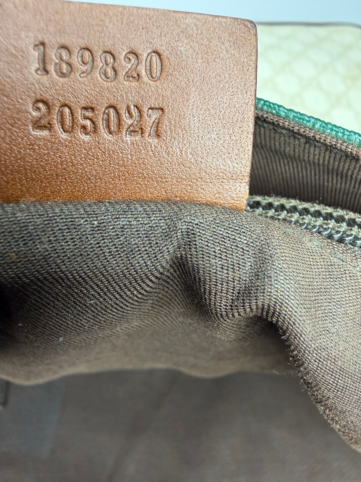 Gucci Vintage GG Supreme Beige Monogram Web Stripe Messenger Shoulder Bag