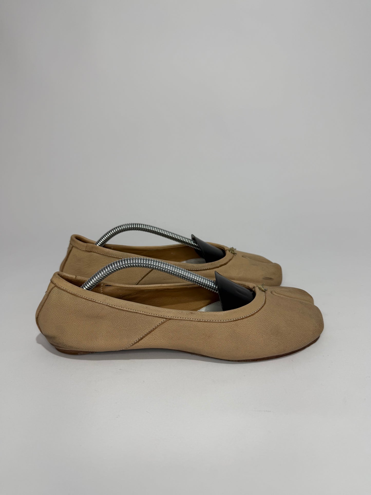 Maison Margiela Tabi Ballet Flats Beige Leather Split-Toe EU 38