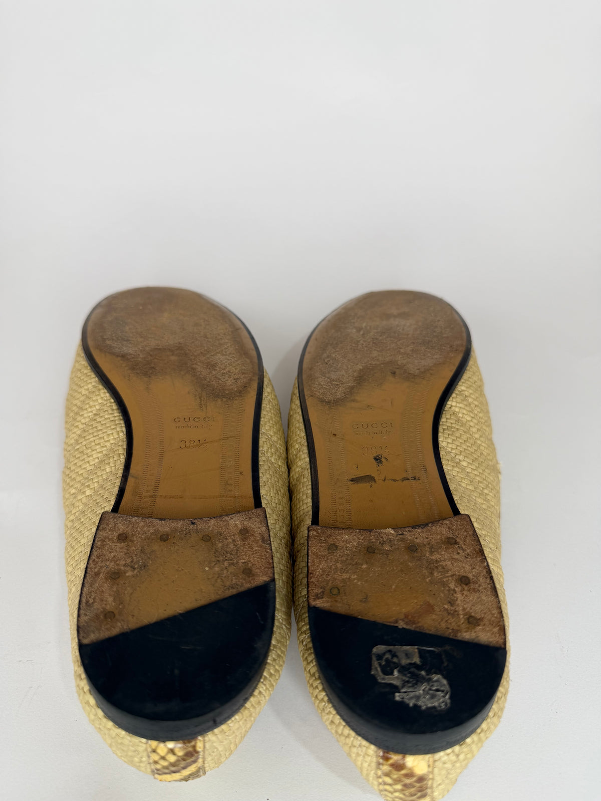 Gucci Pre-Owned
Jordaan Horsebit loafers Size 38.5 EU/ 8.5 US / 5.5 UK