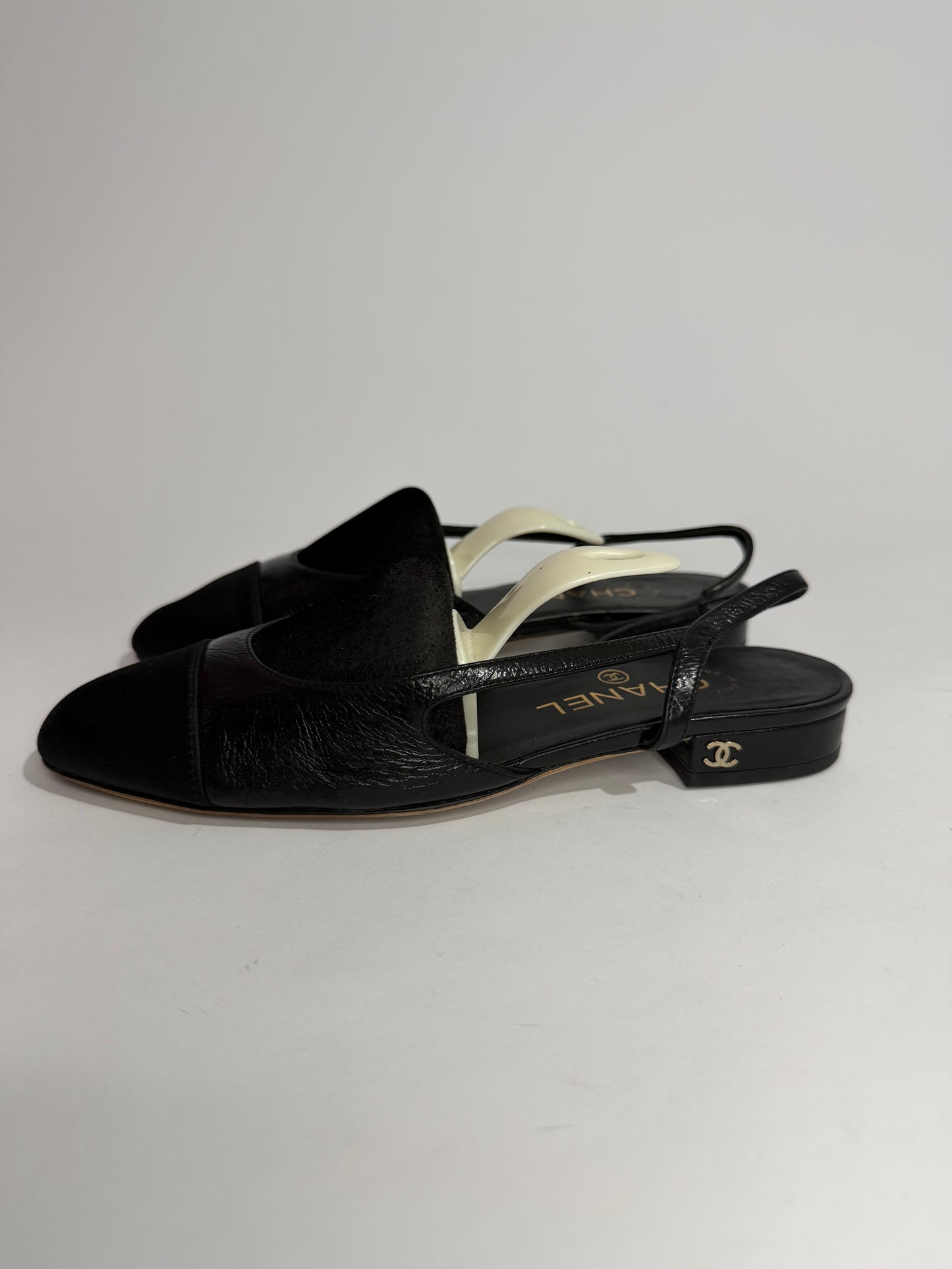 Chanel Black Leather And Patent Cap Toe Slingback Flats Size
