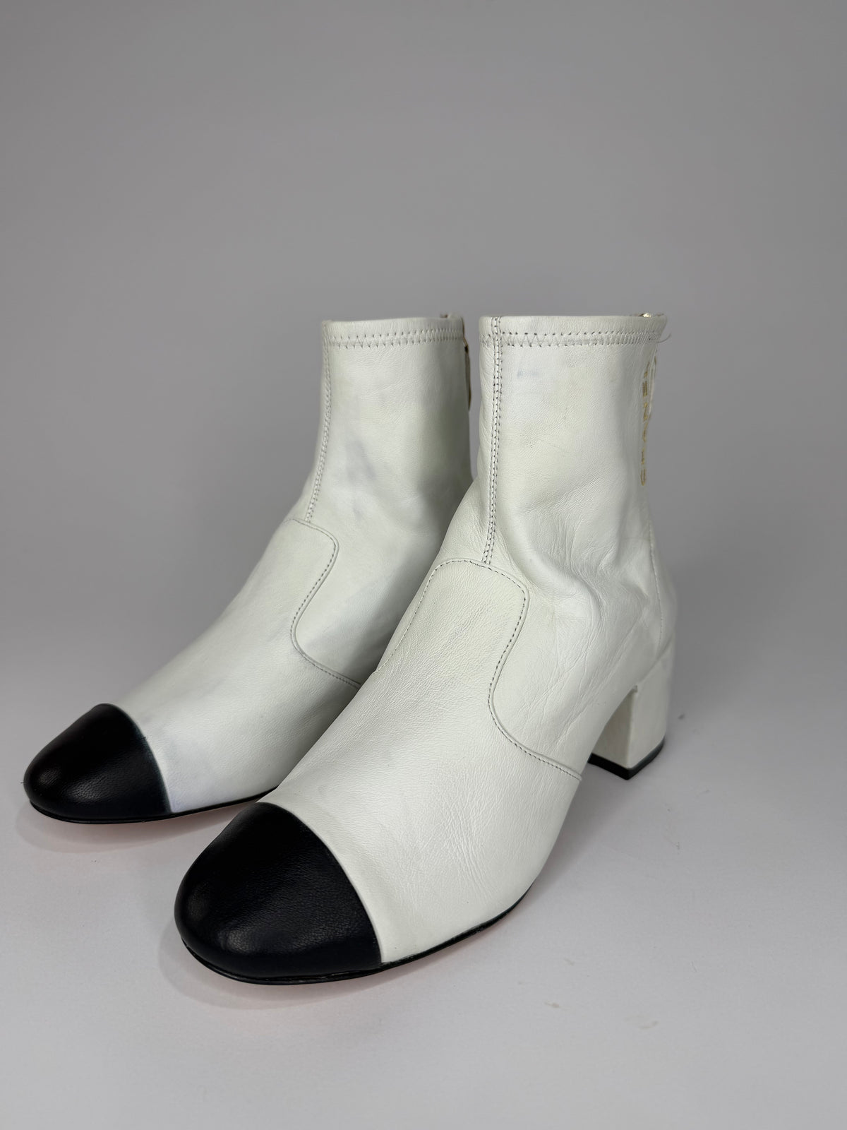 Chanel White Leather Cap Toe Ankle Boots Black Toe Size 37EU/ 7 US/ 4 UK