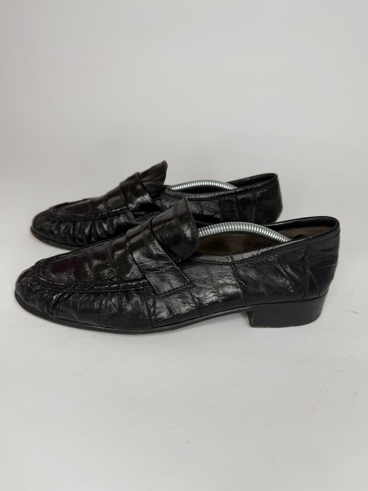 The Row
Soft Eel Skin Leather Dress Loafers Size 38 EU/ 8 US/ 5 UK