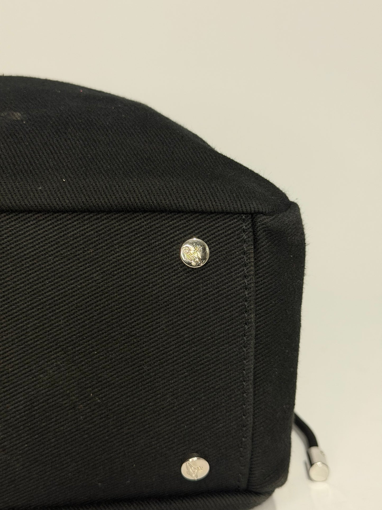 Vivienne Westwood Hilary 
drawstring clutch bag