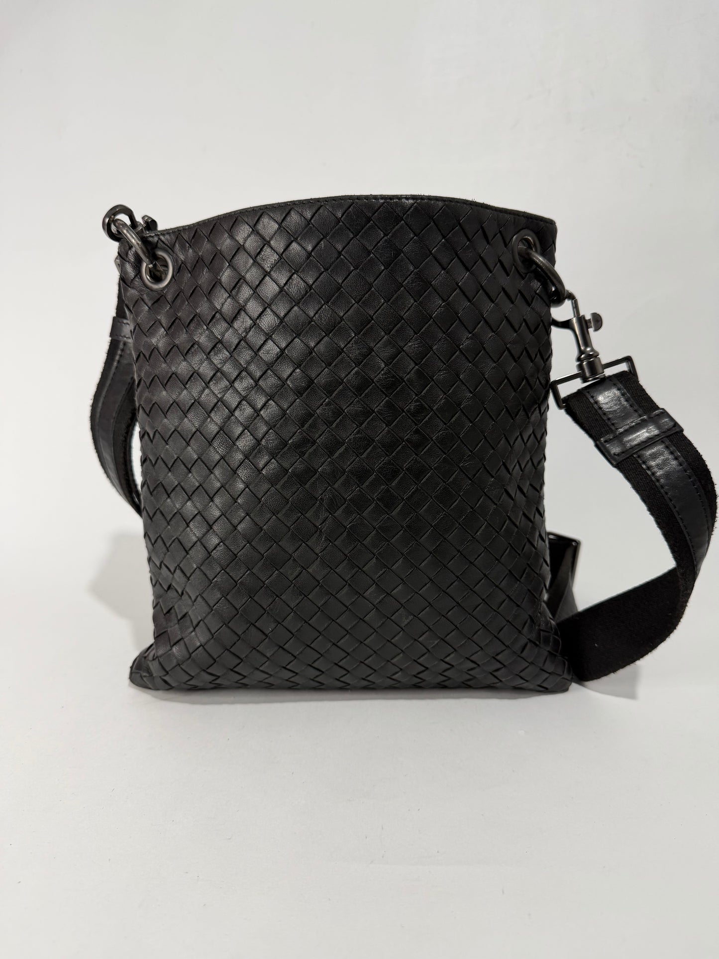 Bottega Veneta Black Intrecciato Leather Messenger Bag