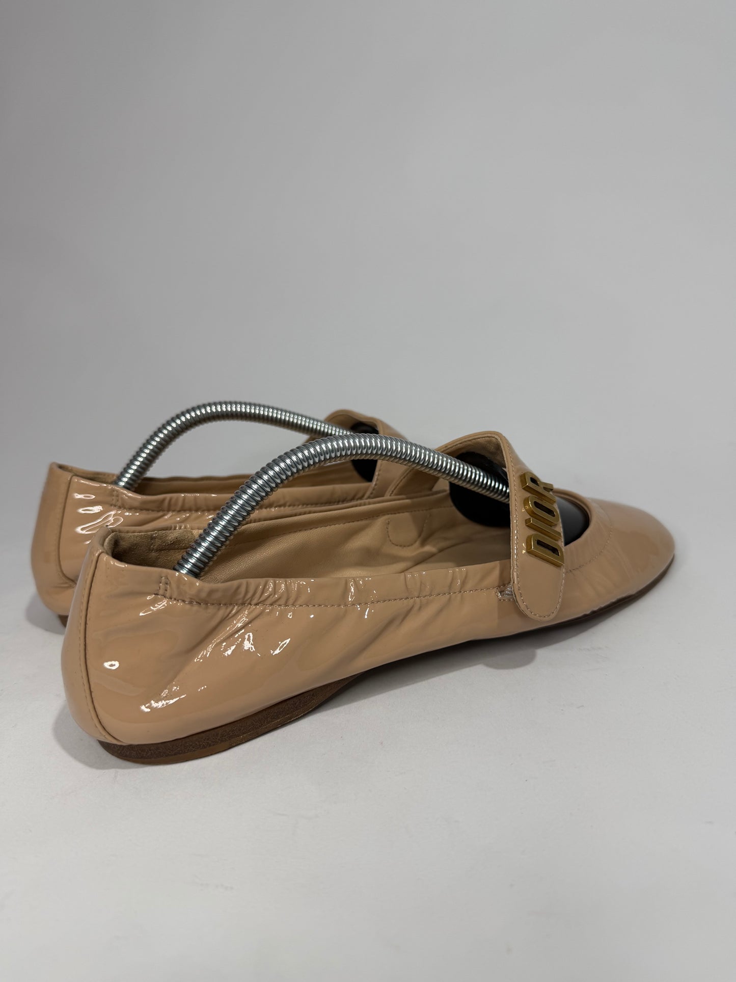 Christian Dior
Patent Leather Mary Jane Flats Size 36.5 EU/ 6.5 US